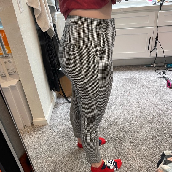 Hollister patterned pants - Picture 2 of 5